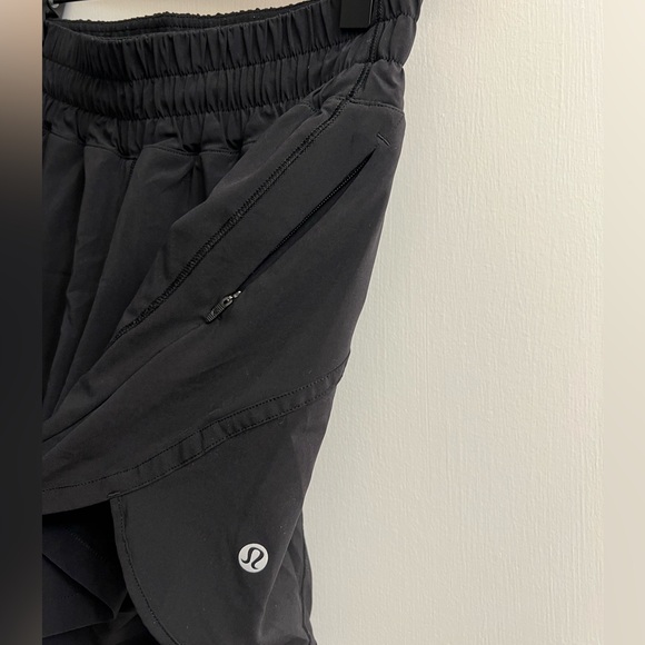 Lululemon Track That 5” Running Shorts Size 6 - Picture 7 of 7